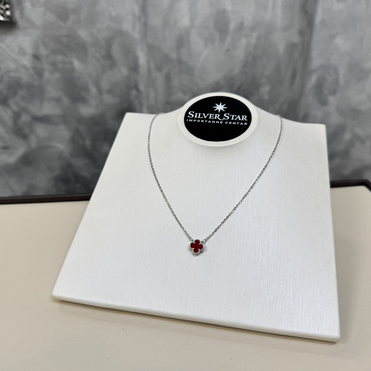 Srebrna ogrlica CLOVER mini dostupna u više boja - Silver Star